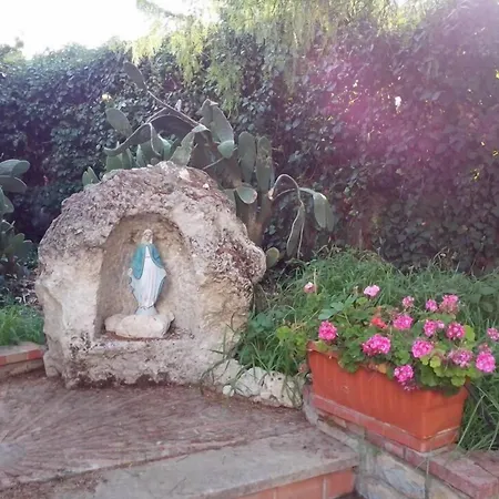 Pian Del Nocleg ze śniadaniem 3*